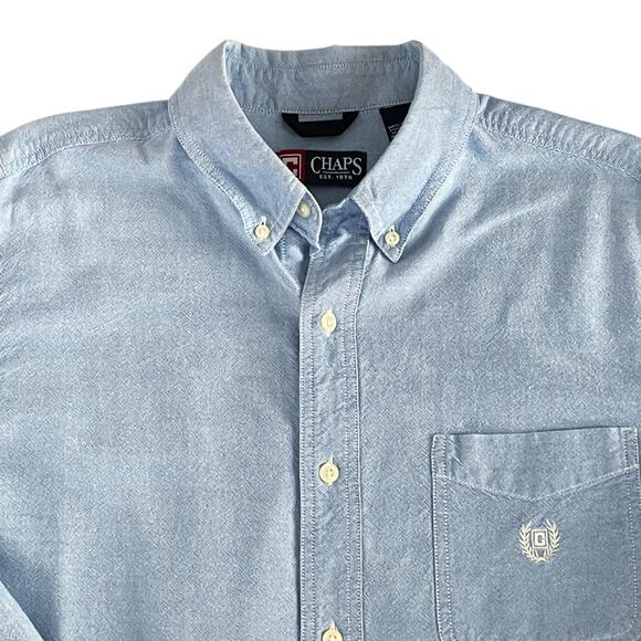 Chaps Blue Button Down Shirt Mens LARGE Long Sleeve Emblem Pocket Casual Work - Picture 2 of 7